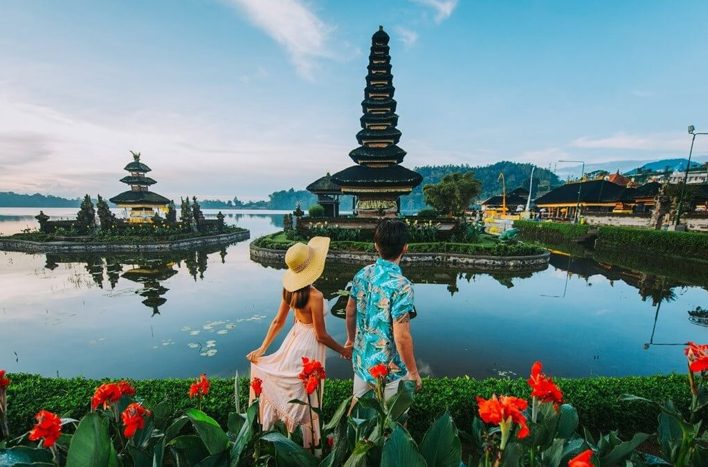 Bali - sizi gözləyir
