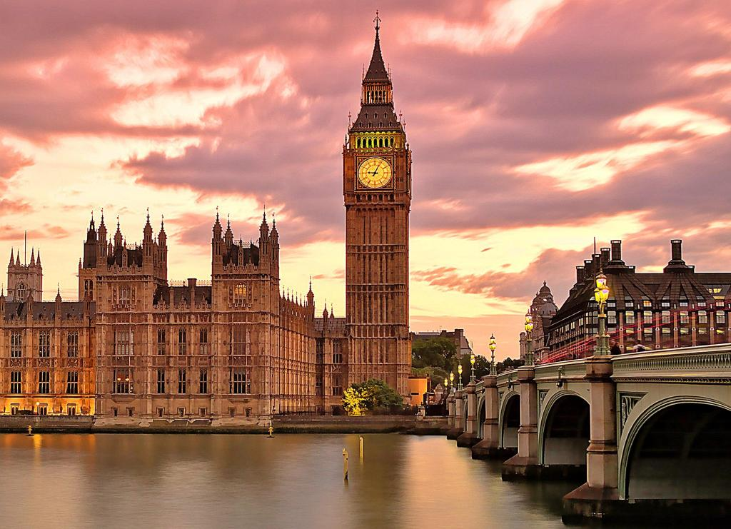 Böyük Britaniya Turu